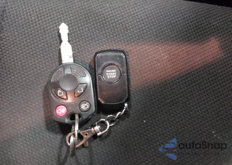 2009 Ford Escape Xlt из США, поврежденный, VIN 1FMCU03739KC97207